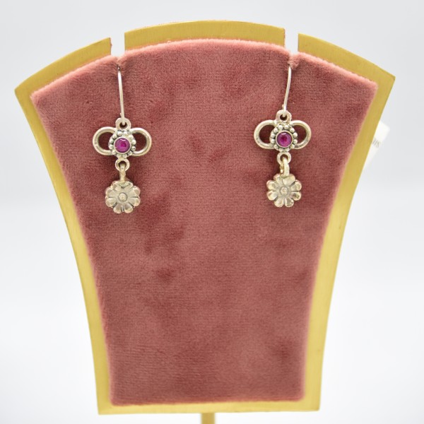 SILVER OXIDIZE EARRING STUDDED RUBY